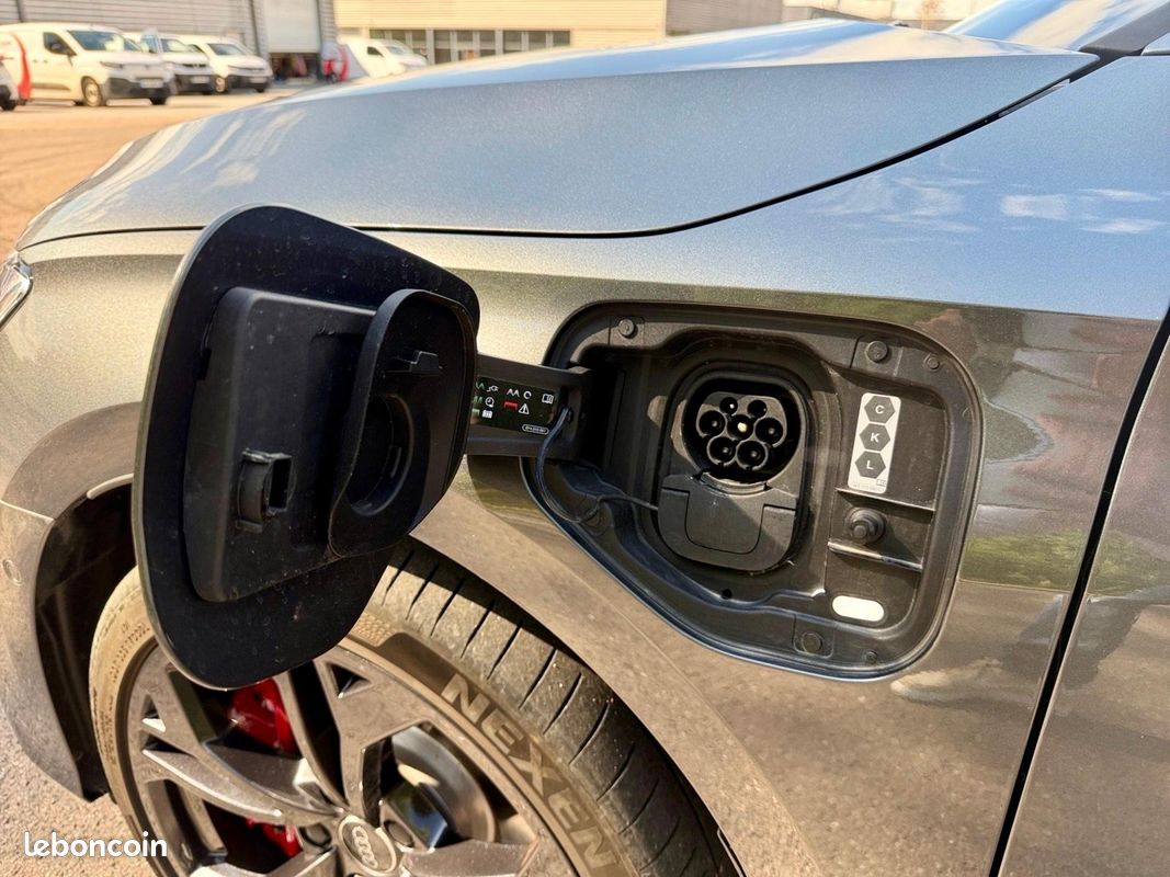 AUDI A3 Sportback 45 TFSI e 272ch PHEV S line S tronic Garantie constructeur 2030 FR (image 25)