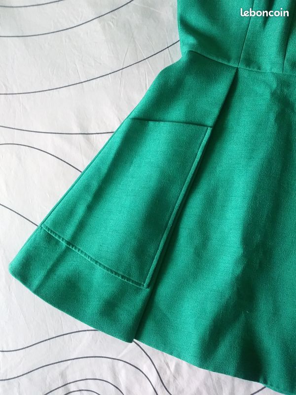 Robe cocktail décolleté plongeant émeraude « Nights » C/meo Collective S / 36 (image 6)