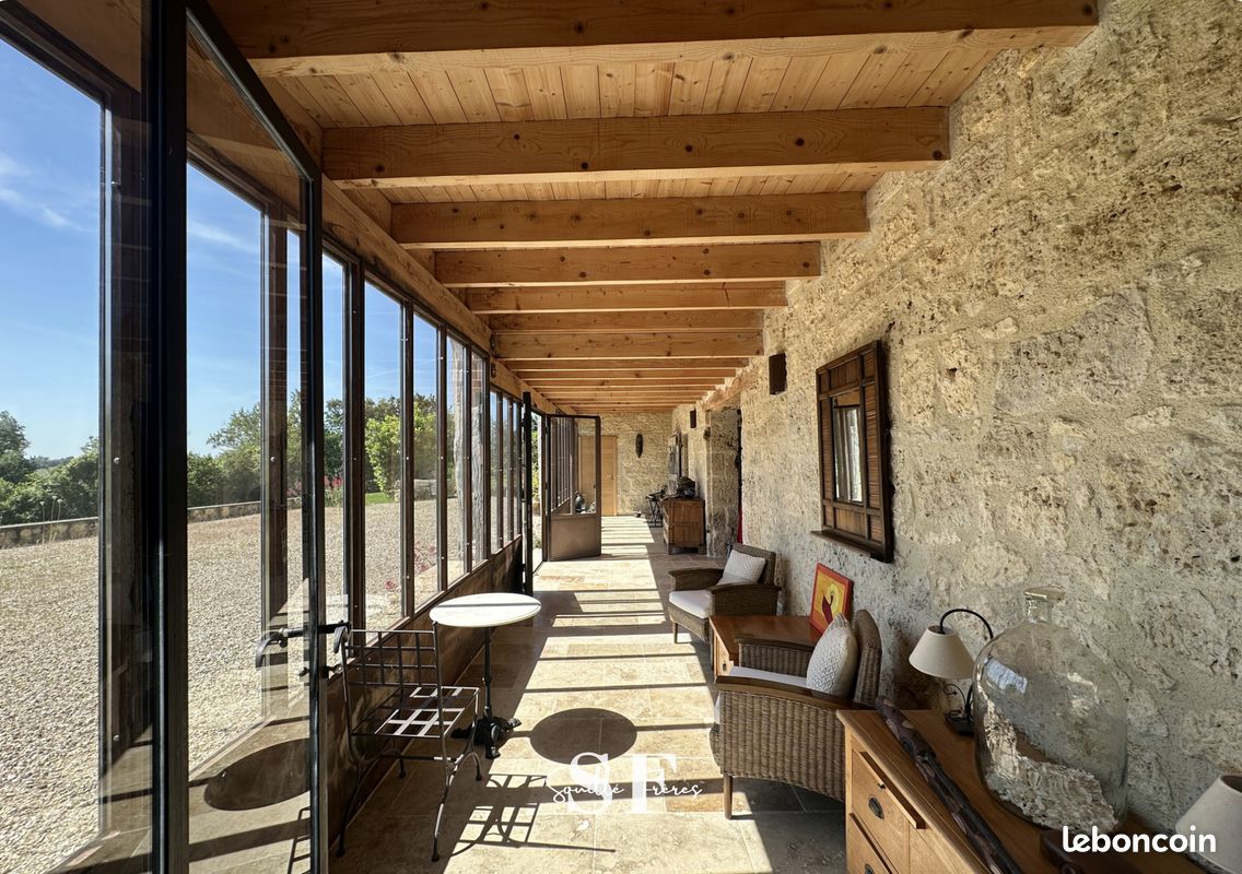 Maison 10 pièces 412 m² · à Prayssas · 412 m² · 766 500 €