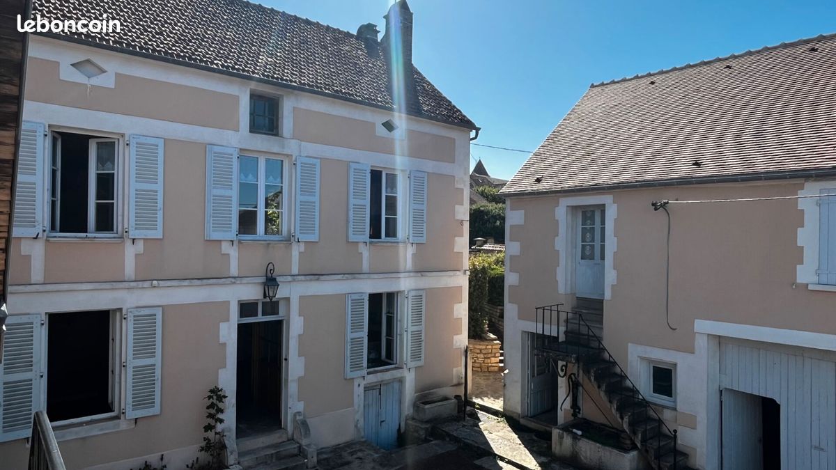 Maison 7 pièces 212 m² · à Chablis · 212 m² · 239 000 €