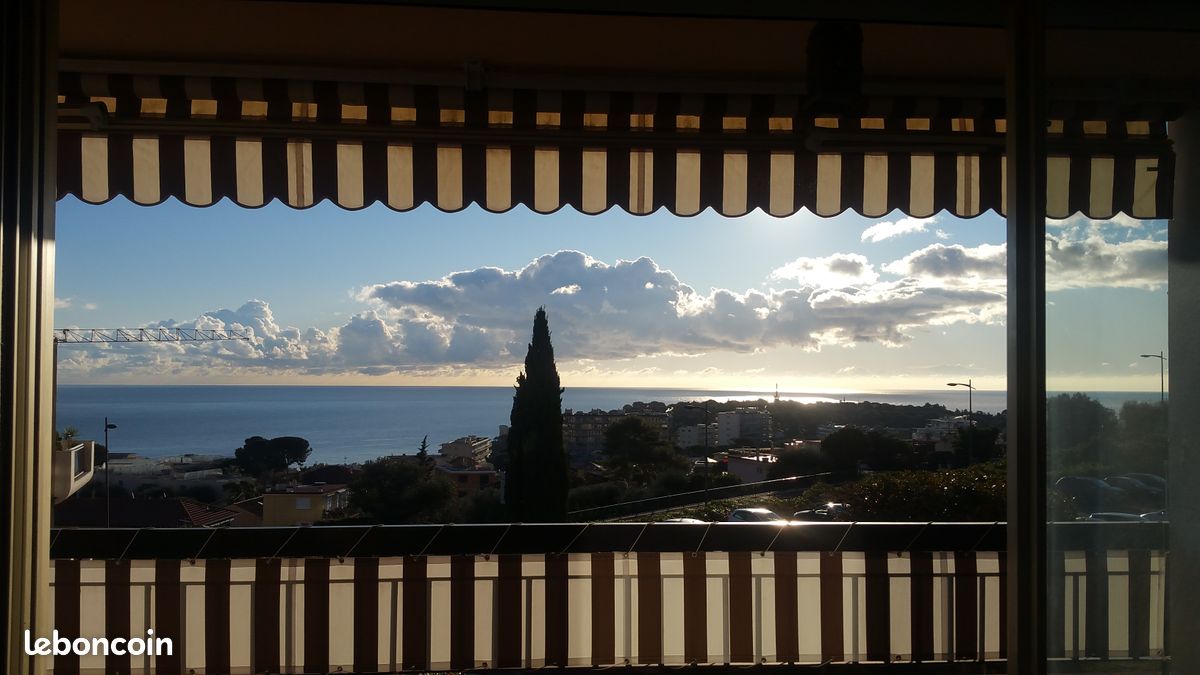 Appartement 2 pièces 53 m² · à Roquebrune-Cap-Martin · 52,5 m² · 385 000 €