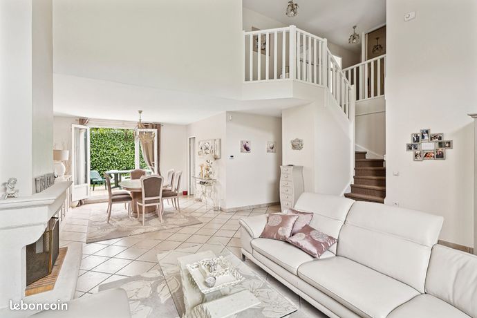 Maison 6 pièces 158 m²