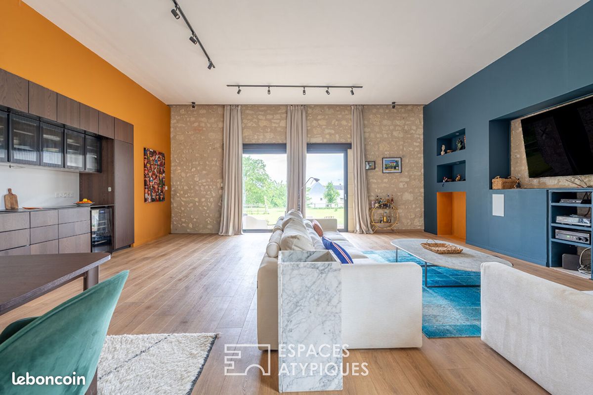 Maison 10 pièces 292 m² · à Restigné · 292 m² · 575 000 €