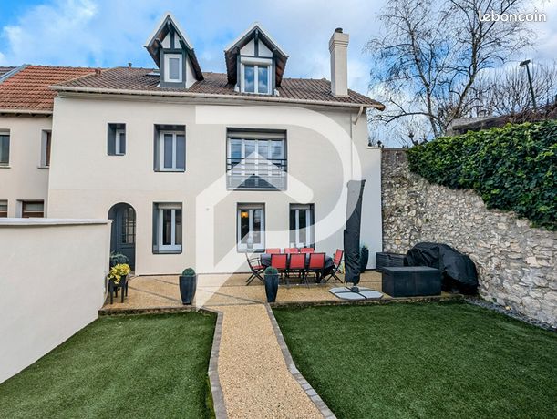 Maison 6 pièces 151 m²