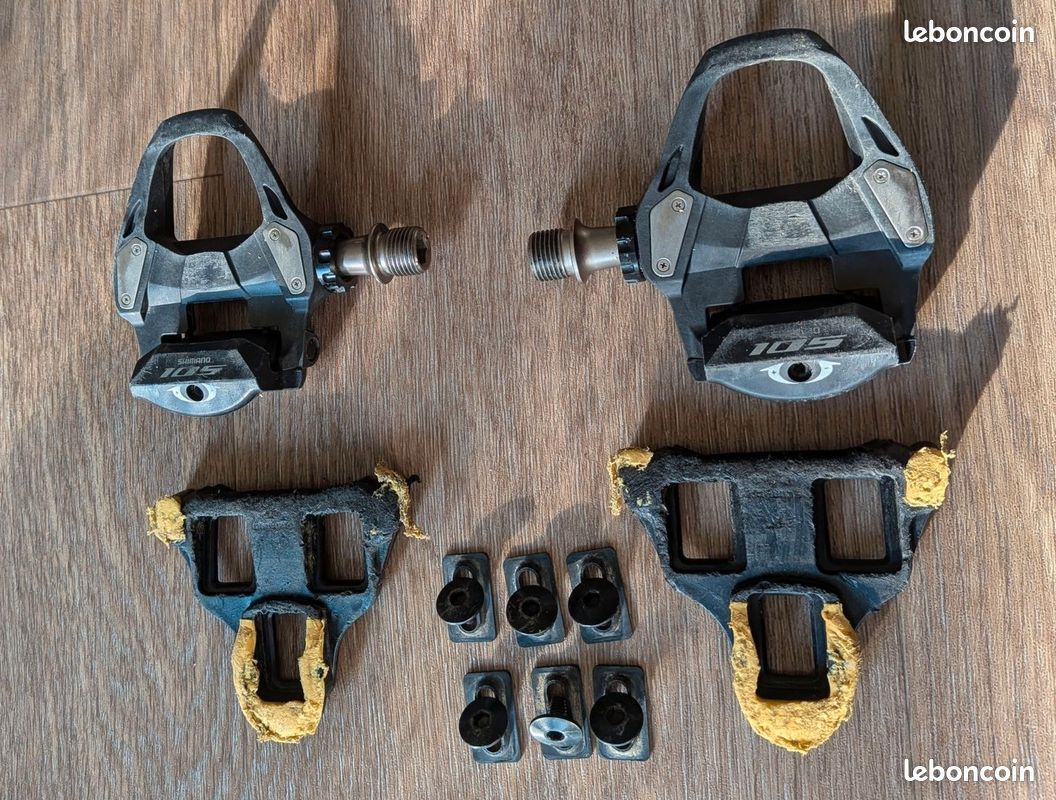 Paire de pédales route Shimano 105 PD-R7000 carbone SPD-SL – Très bon état - Cales et visserie offertes (image 1)