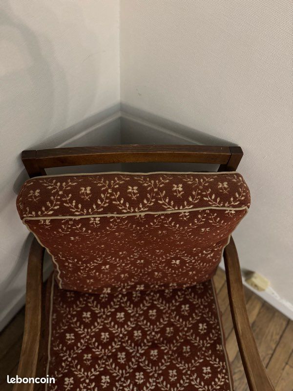 Fauteuil très ancien bois et fleurs (image 5)