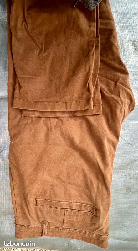 Lot De Pantalons Et Shorts Homme - Tailles 42/44 - Marques Perry Ellis, Columbia, Etc.
