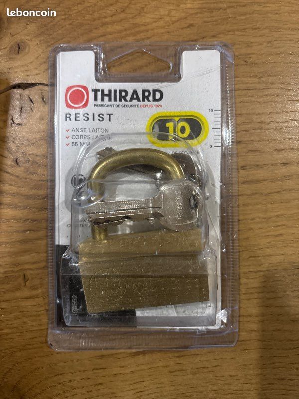 Cadenas à clé Nautic laiton intérieur anse acier 80mm 3 clés | Comptoir de Fernand