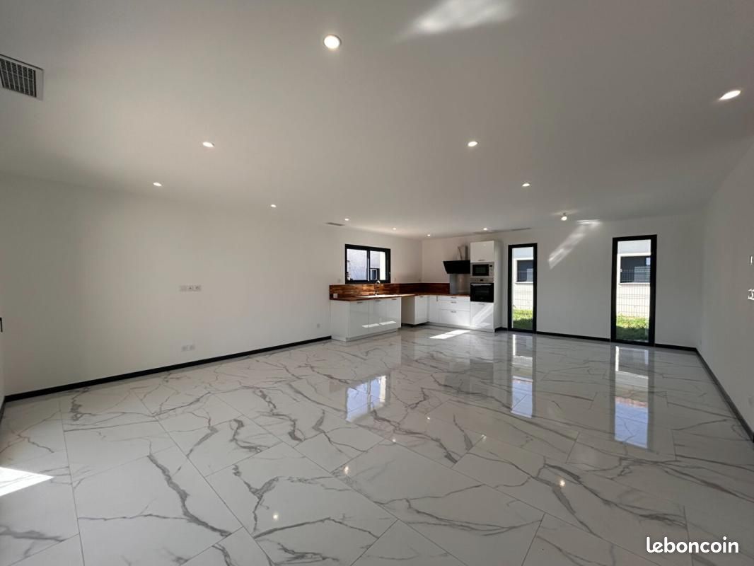 Maison 4 pièces 107 m² · à Saint-Étienne-de-Tulmont · 107 m² · 1 200 €/mois