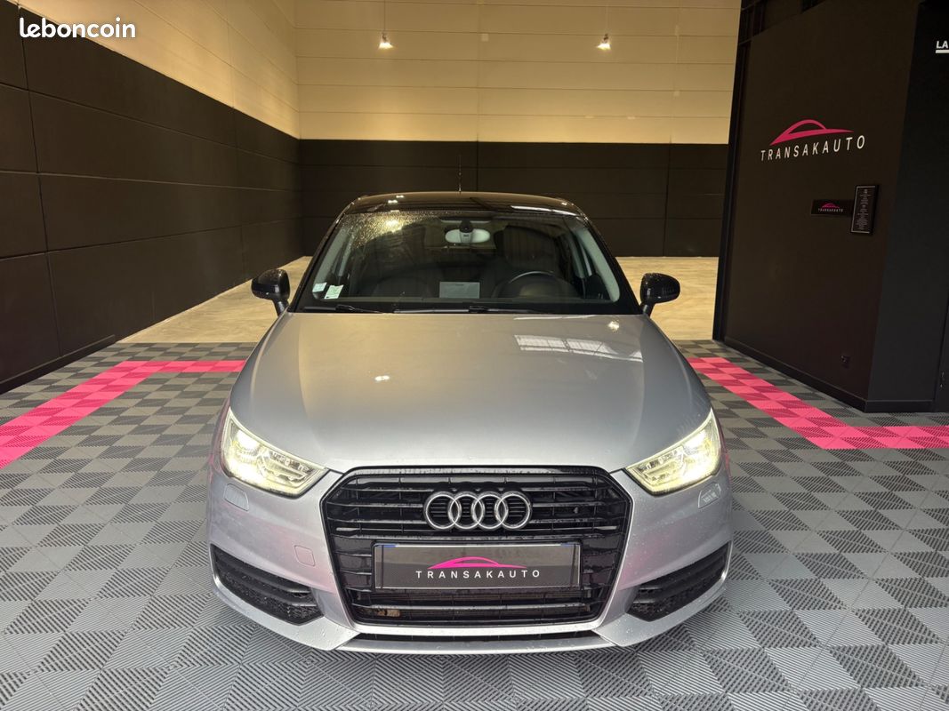 AUDI A1 SPORTBACK 1.0 TFSI ultra 95 S tronic 7 Midnight Series / JANTES 17 / PHARES AUTOMATIQUES (image 9)