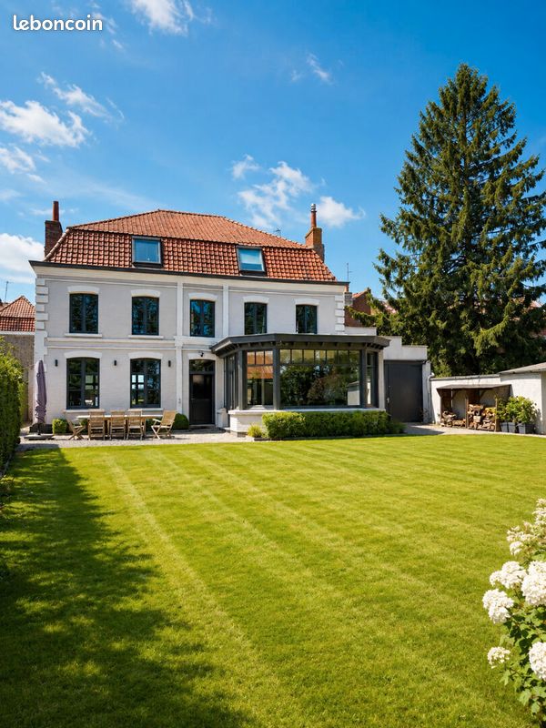 Maison 9 pièces 265 m² · à Bersée · 265 m² · 820 000 €