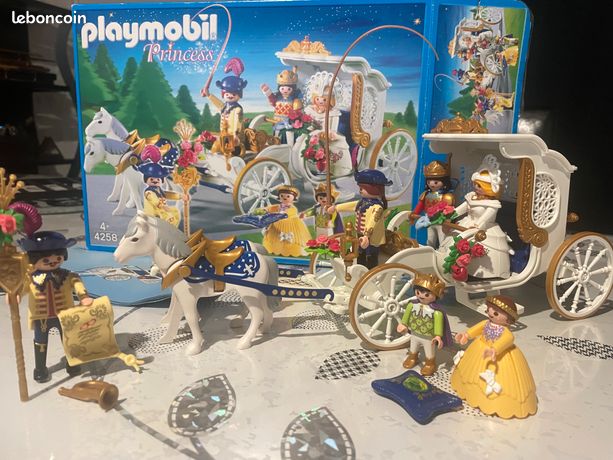 Playmobil 4258 – Le Château De Princesse – Mariage Avec Carrosse Et Chevaux, Dès 4 Ans