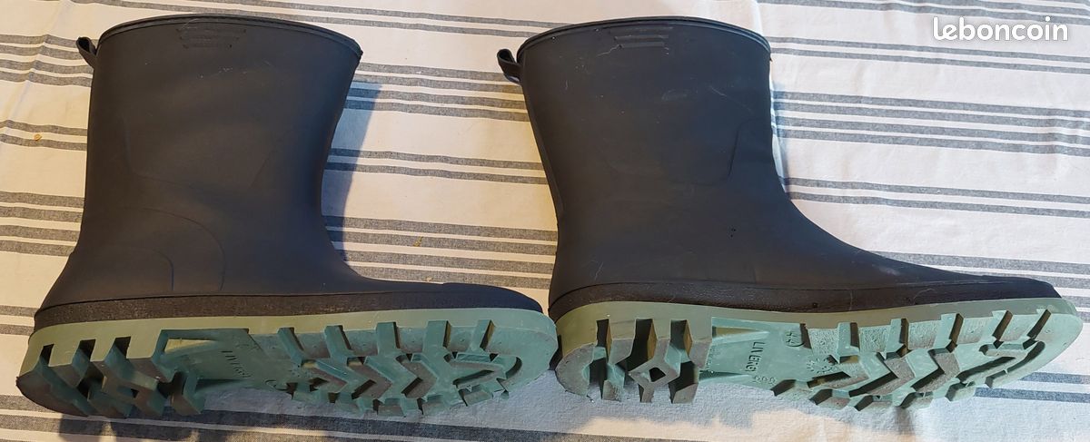 Belles bottes de pluie homme fourrées et crantées, T 43 et T 44, excellent état (image 6)