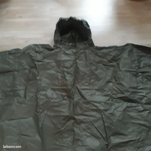 Poncho kaki k way (image 1)