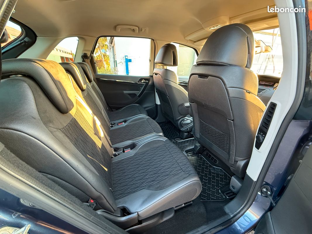 Citroën C4 Picasso 1.6 e-HDI 110ch Exclusive BMP6 (image 5)