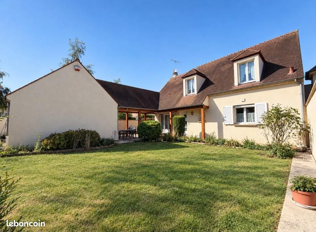 Maison 5 pièces 154 m² · à Viarmes · 154 m² · 445 000 €