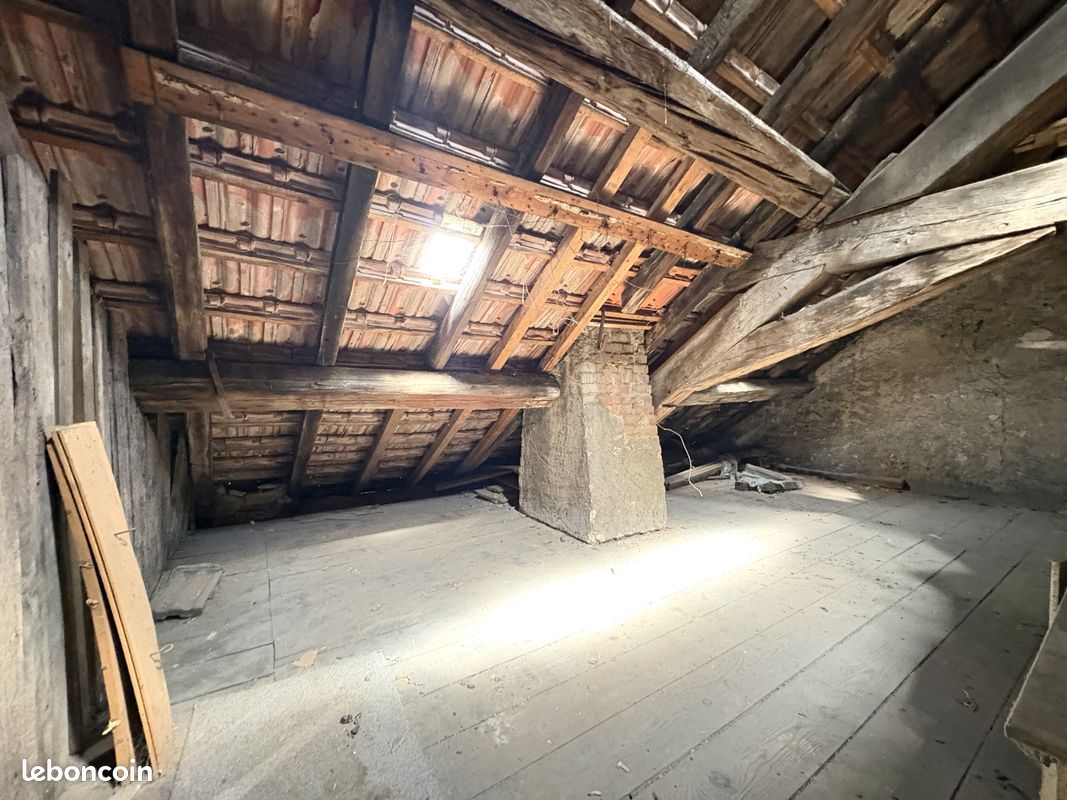 Appartement 3 pièces 83 m² · à Toul · 83 m² · 35 000 €