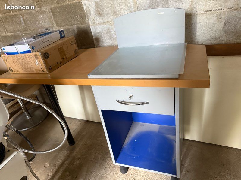 Bureau / caisse (image 1)