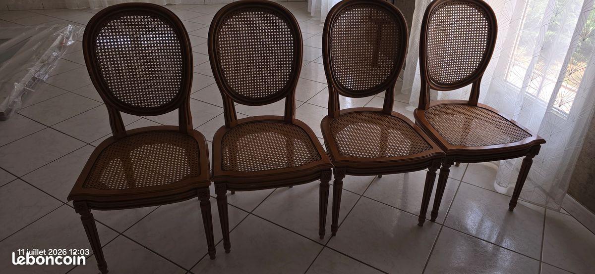 4 chaises médaillon cannées (image 3)