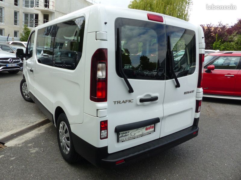 Renault TRAFIC III COMBI L1 1.6 DCI 125CH ENERGY LIFE 9 PLACES (image 4)