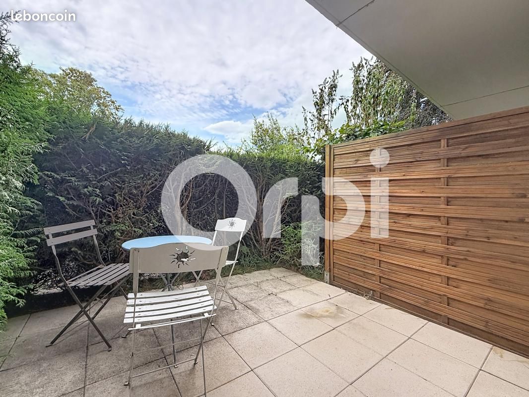 Appartement 1 pièce 18 m² · à Sceaux · 18 m² · 700 €