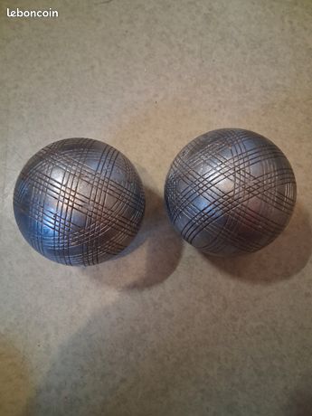 ANCIENNE PAIRE DE Boules De Petanque En Bronze Avec Etui Cuir - Sport