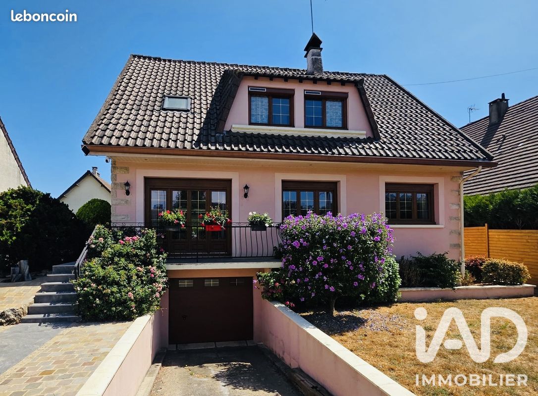 Maison 7 pièces 145 m² · à Morigny-Champigny · 145 m² · 379 900 €