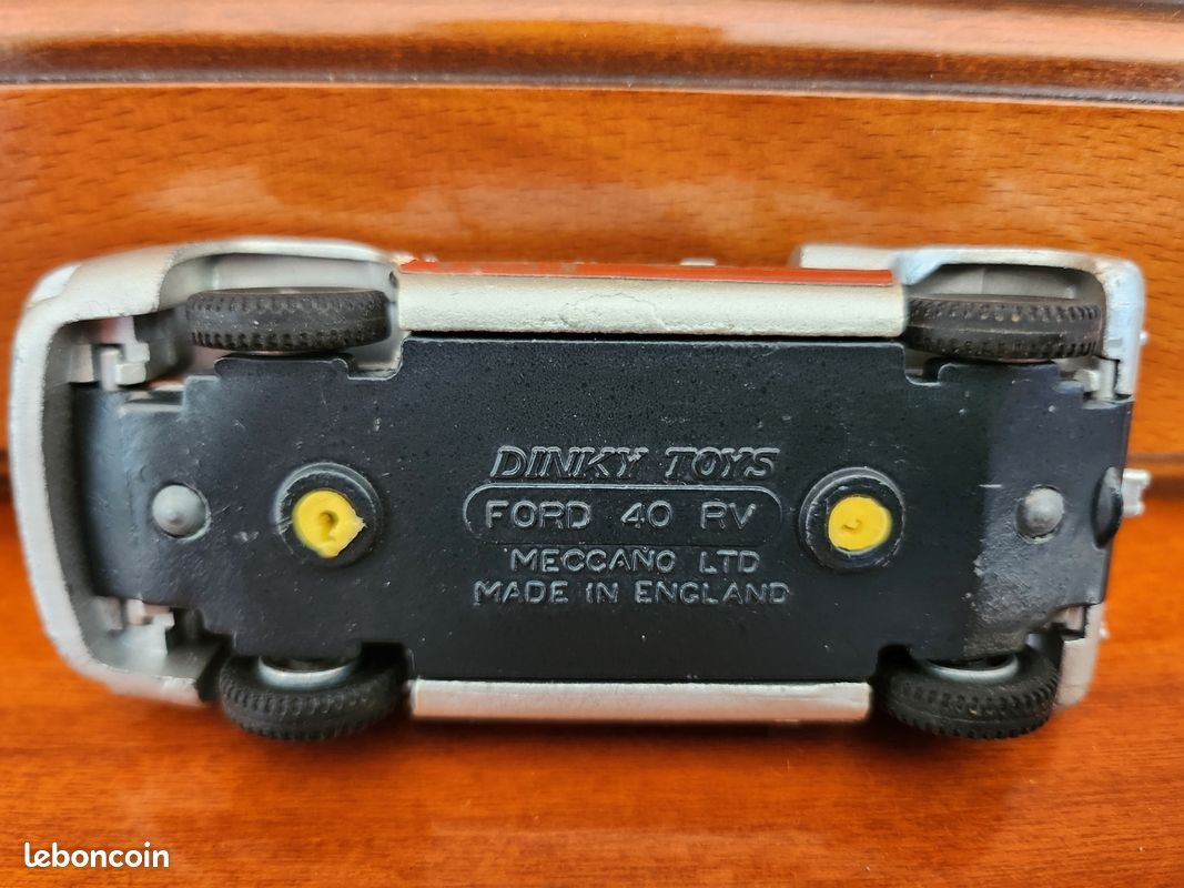 Land Rover 27D & 340: A Dinky Toys Icon - Dinky Fans