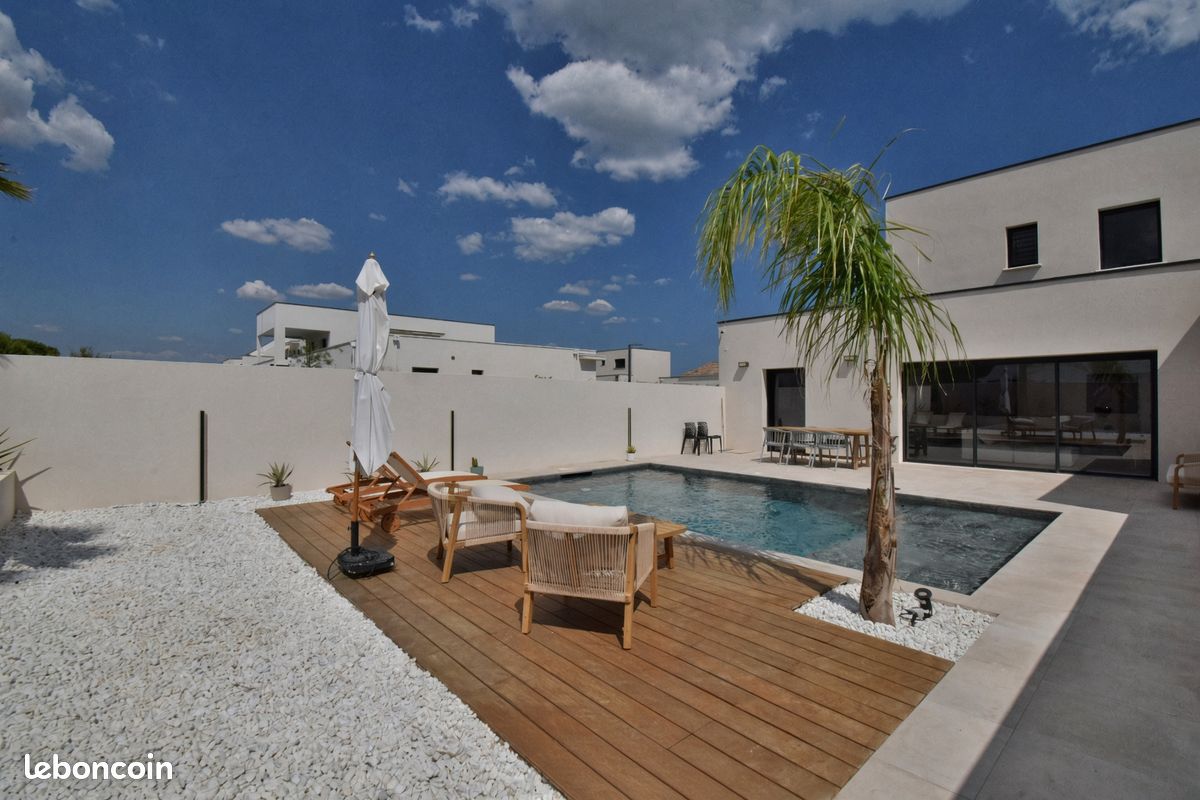 Villa contemporaine 2024 à 700 m de la mer • Piscine • Sans vis-à-vis (image 12)