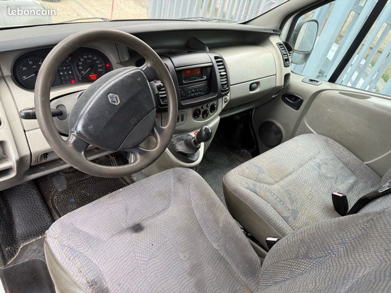 Renault Trafic 1.9 DCi - 2eme Main avec Galerie et Attelage ✅ (image 5)