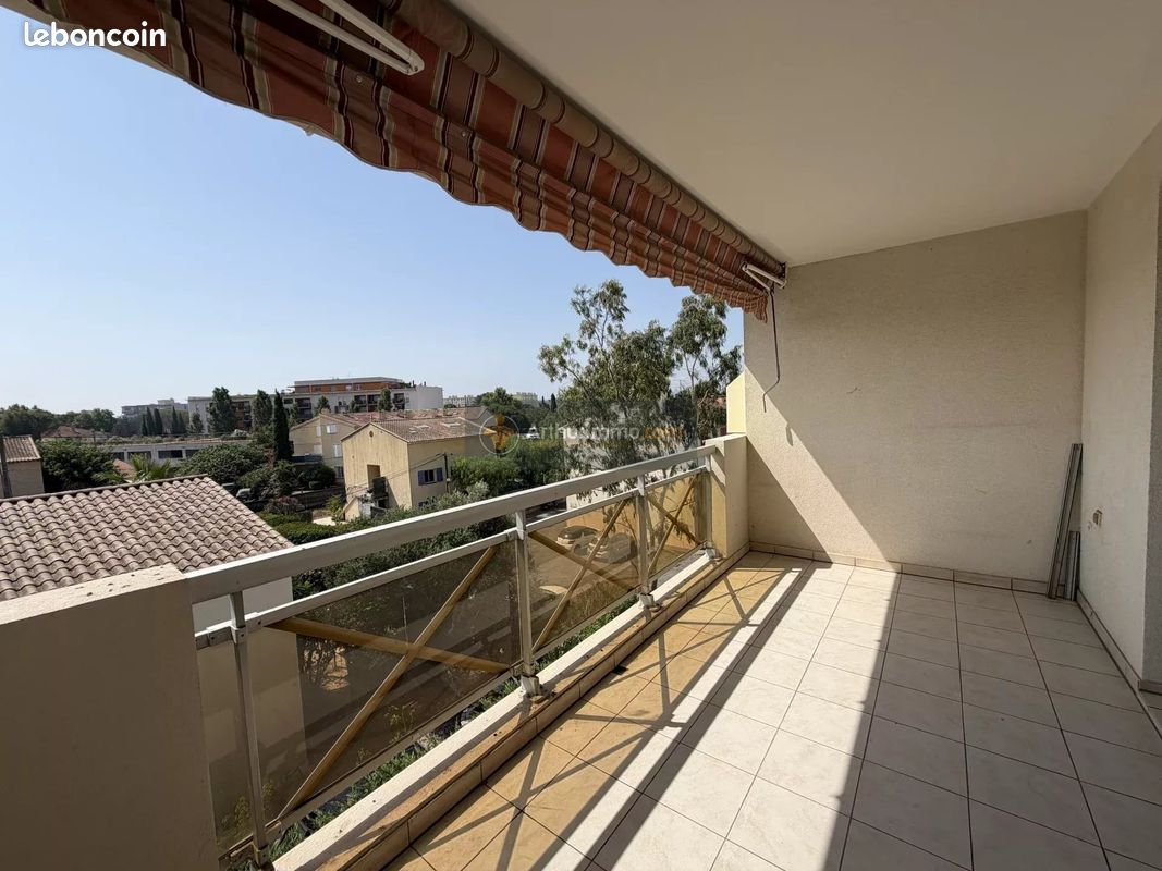Appartement 63 m² · à Fréjus · 63 m² · 964 €