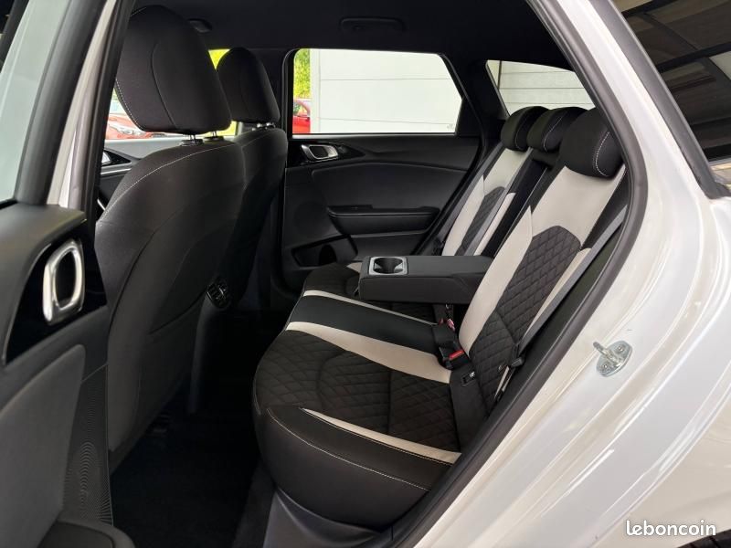 Kia Ceed SW 1.6 CRDI 136ch MHEV GT Line DCT7 (image 6)