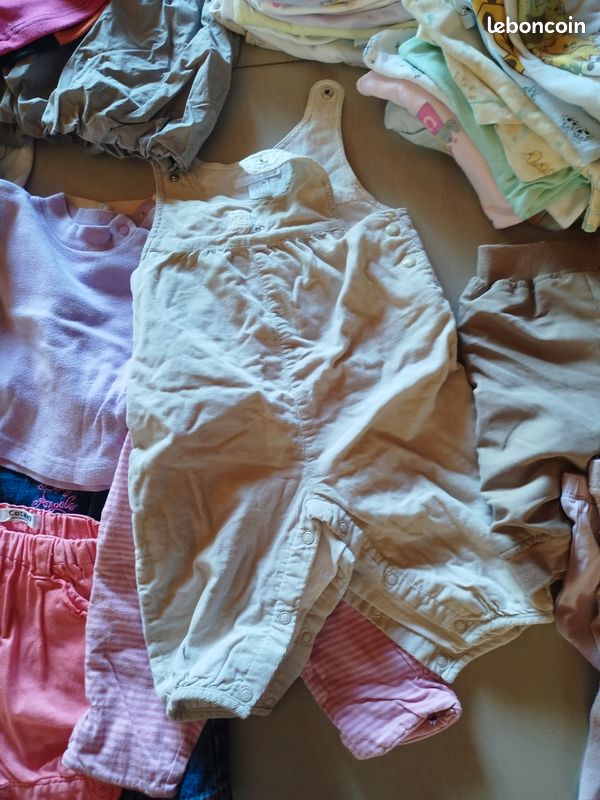 Lot De Vêtements Pour Bébé Fille 3/6 Mois - Occasion Très Bon état - Multicolore