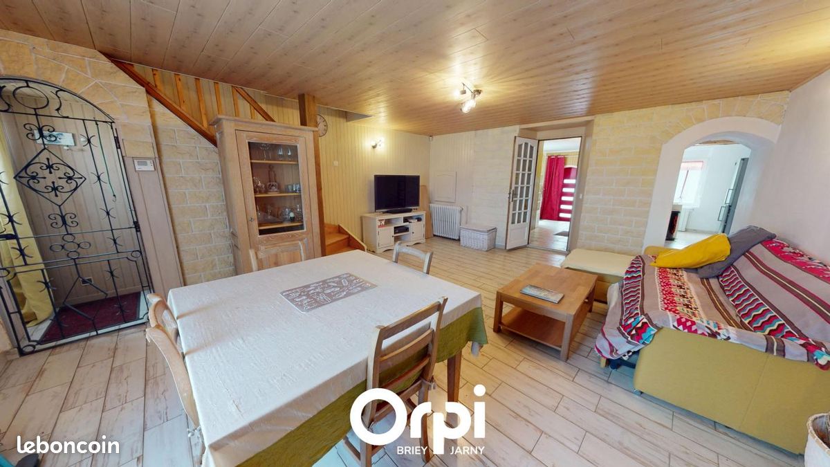 Maison 3 pièces 74 m² · à Anoux · 74 m² · 109 000 €