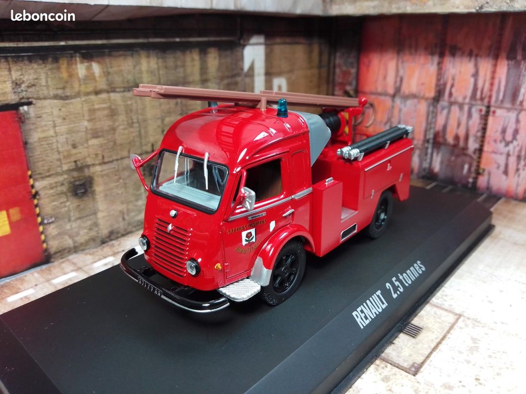 Renault Galion 2,5 Tonnes Pompiers – Norev 1/43 – Miniature Occasion (boîte Abîmée)