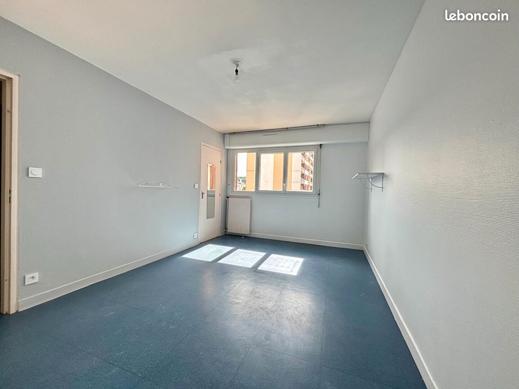 Appartement 1 pièce 29 m² · à Évreux · 29 m² · 540 €