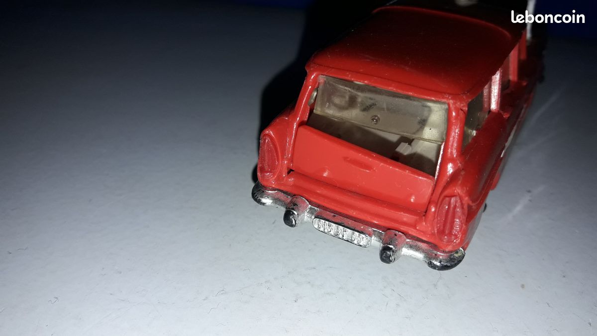 Modèle Réduit Norev - Simca Marly Ambulance - Réf. 41 - Occasion - Collection Miniature