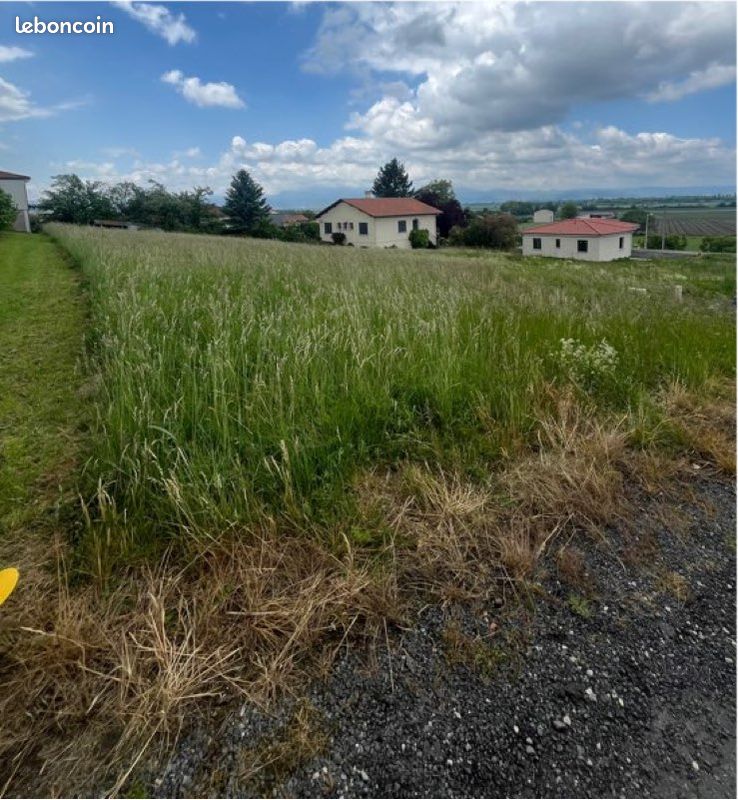 Terrain 511 m² · aux Martres-d'Artière · 100 000 €