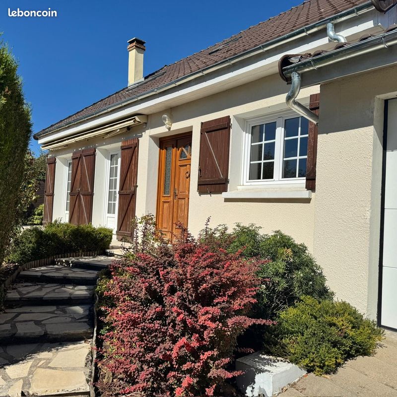 Maison 6 pièces 135 m² · à Feucherolles · 135 m² · 599 000 €