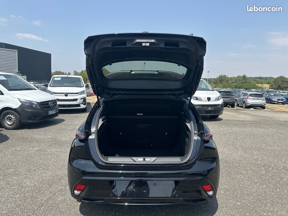 Peugeot 308 1.5 BLUEHDI 130CH S&S GT EAT8 (image 10)