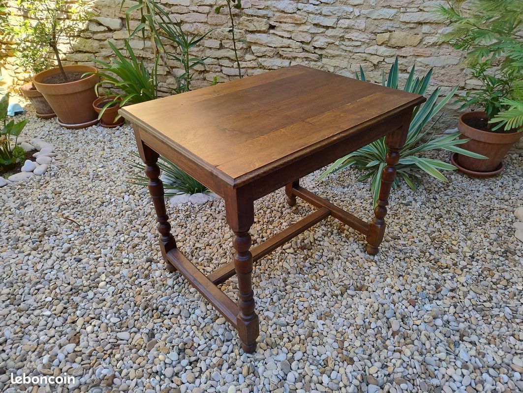 Table style Louis XIII (image 2)