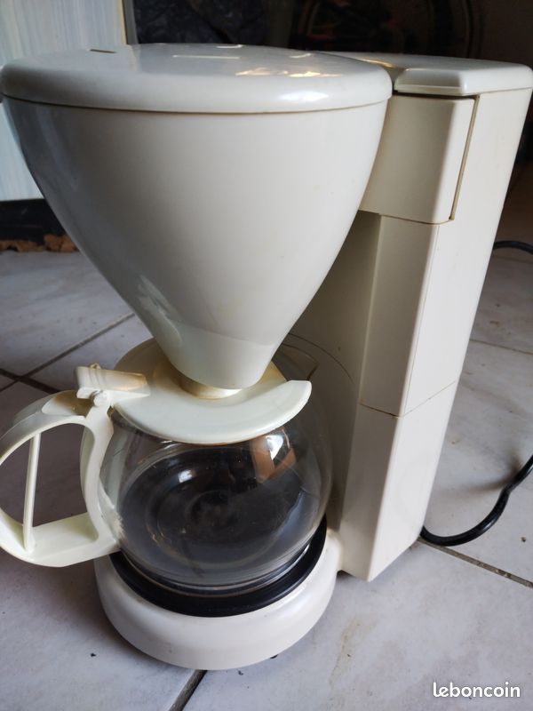 Cafetière filtre (image 1)