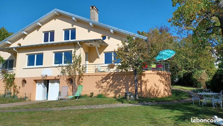 Propriété 7 pièces 193 m²
