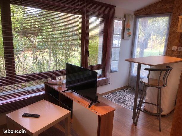 Studio indépendant dans parc