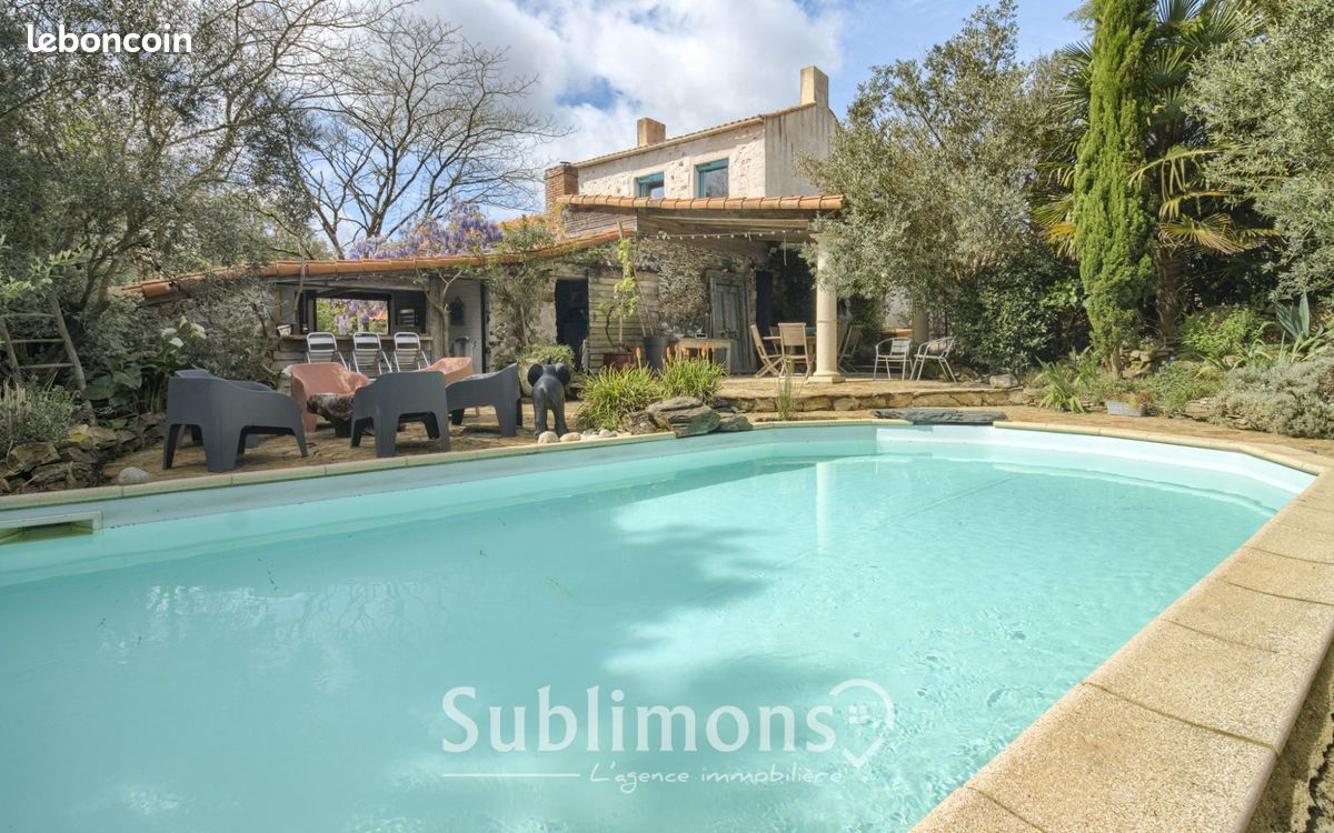 Maison 6 pièces 232 m² · à Frossay · 232 m² · 600 000 €