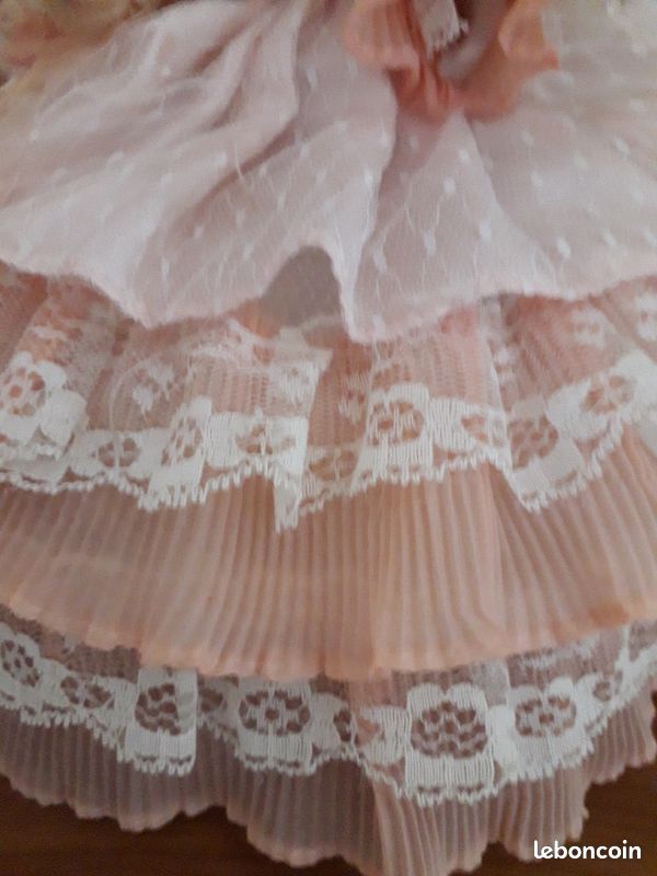 Poupée en porcelaine (image 3)