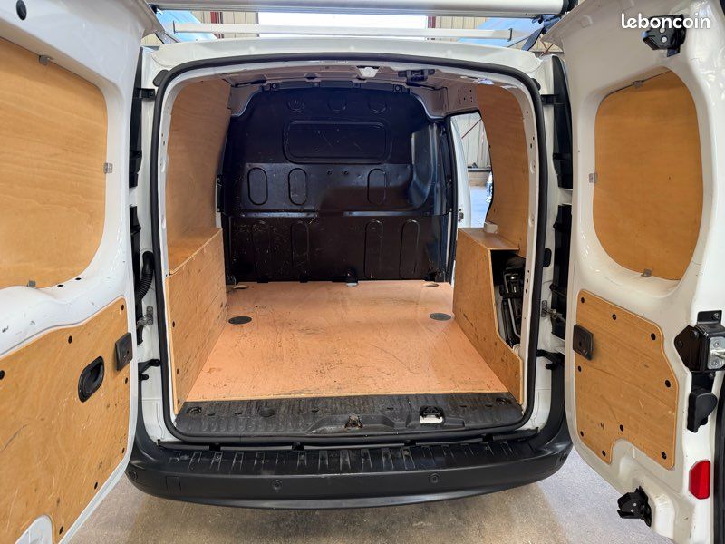 Renault Kangoo 1.5 dci 90 ch grand confort 1 ère main 35 000 km (image 9)