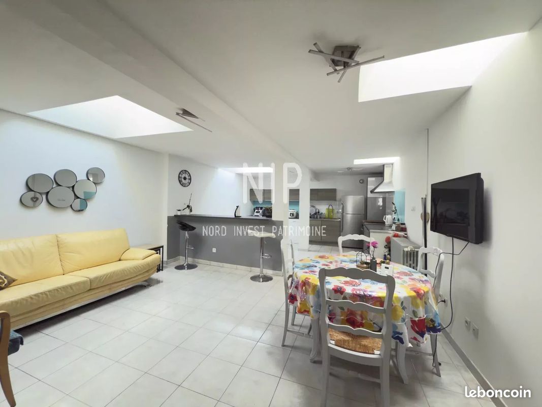 Maison 10 pièces 228 m² · à Saint-Amand-les-Eaux · 228 m² · 399 000 €