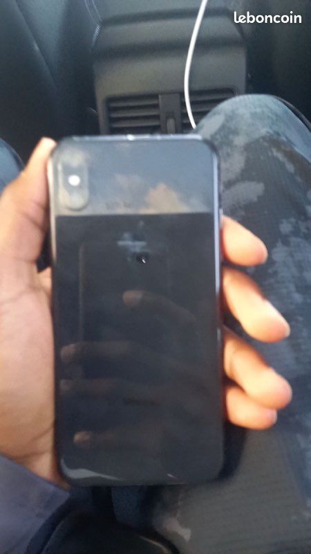 IPhone X (image 4)