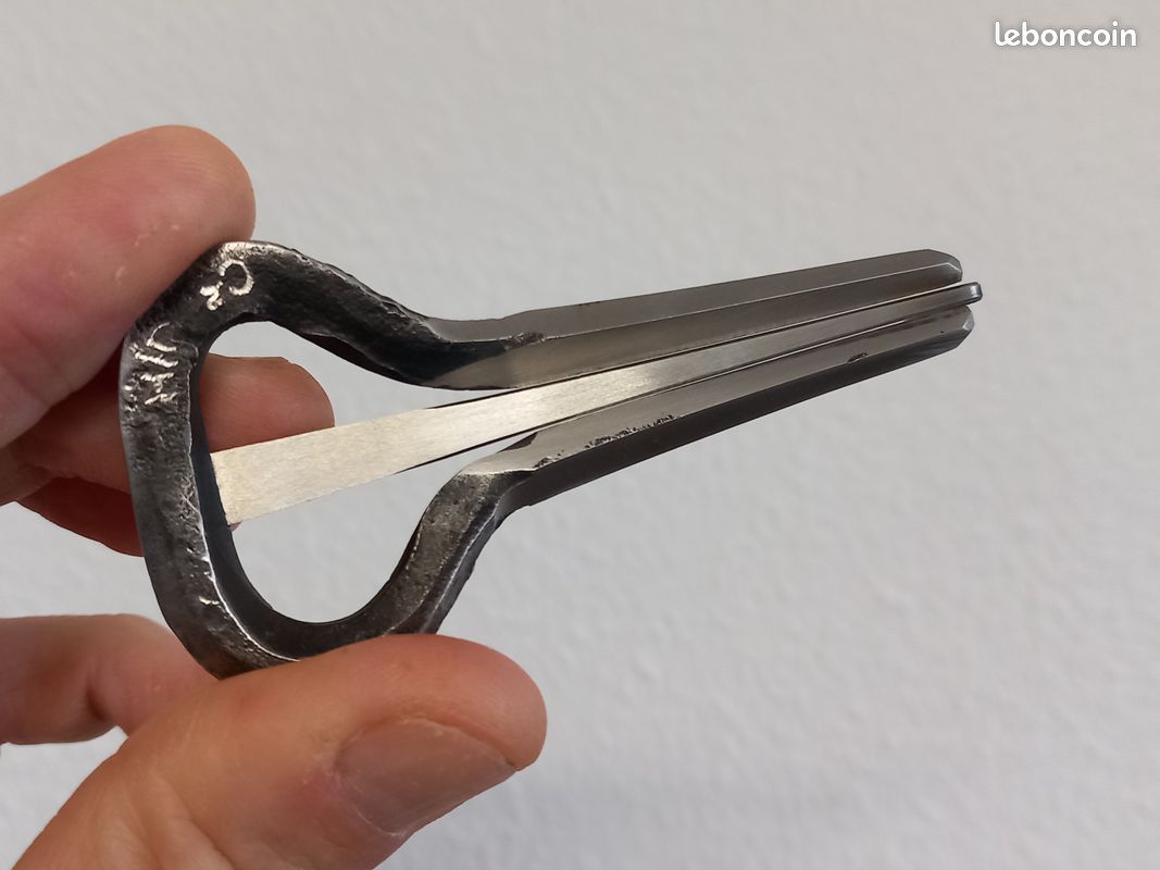 Jaw Harp Guimbarde Autrichienne Leuchtklang Noire Antique - 92 Mm - Instructions Multilingues Guimbarde Instrument De Musique